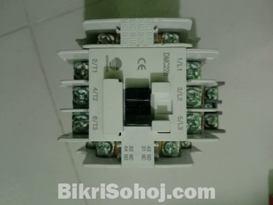 Magnetic contactor